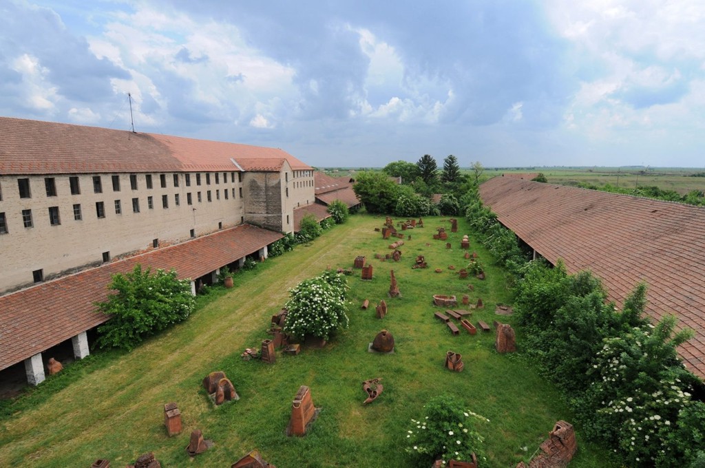 Centar za likovnu i primenjenu umetnost Terra